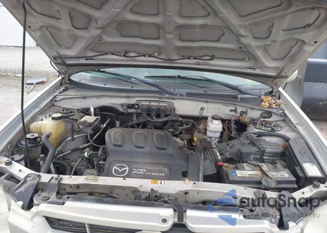 2005 Mazda Tribute S из США, поврежденный, VIN 4F2YZ96175KM40015